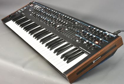 Novation-Summit